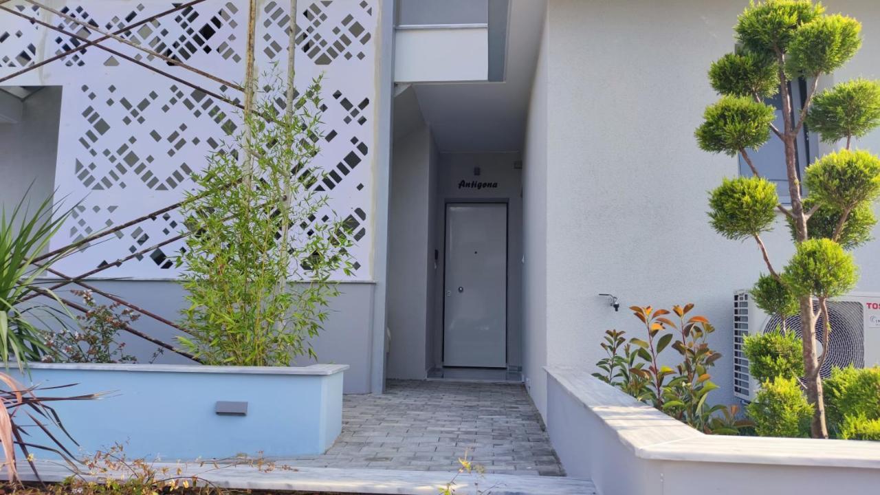 Antigona Nikiti Apartman Kültér fotó